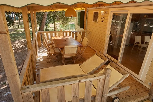 Premium TV mobile home op Camping Bijela Uvala